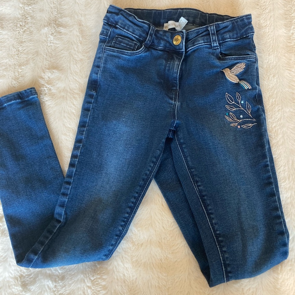 Jeans with embroidery